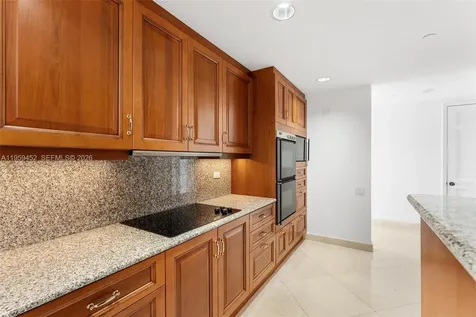 7600 N Fisher Island Drive Miami Beach FL 33109