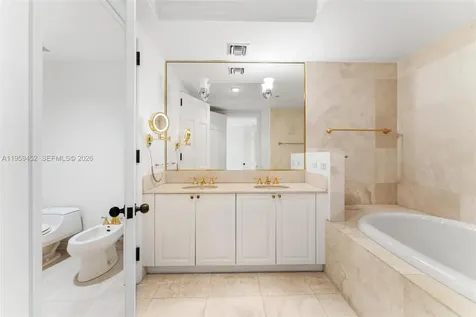 7600 N Fisher Island Drive Miami Beach FL 33109