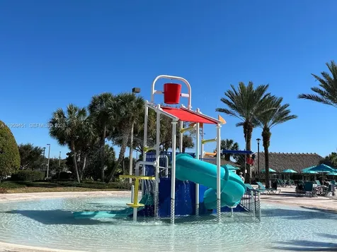 9338 Sommerset Hills Davenport FL 33896