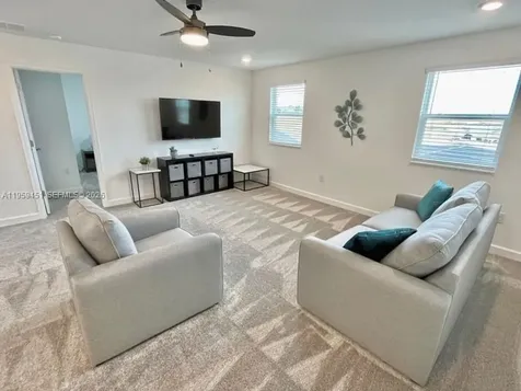 9338 Sommerset Hills Davenport FL 33896