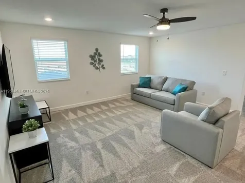 9338 Sommerset Hills Davenport FL 33896