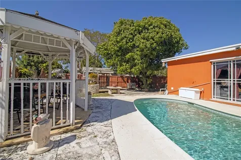 14982 SW 297th Terrace Homestead FL 33033