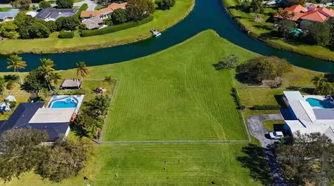 17325 SW 84 Avenue Palmetto Bay FL 33157
