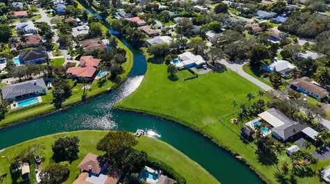 17325 SW 84 Avenue Palmetto Bay FL 33157
