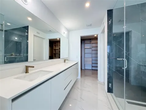 700 NE 24 Miami FL 33137
