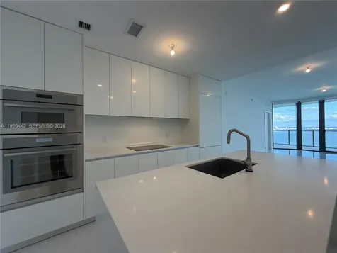 700 NE 24 Miami FL 33137