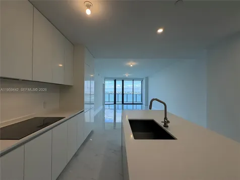 700 NE 24 Miami FL 33137