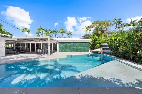 1040 NE 86th Street Miami FL 33138