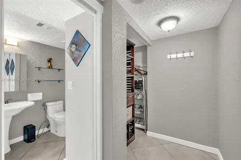 11111 Biscayne Boulevard Miami FL 33181
