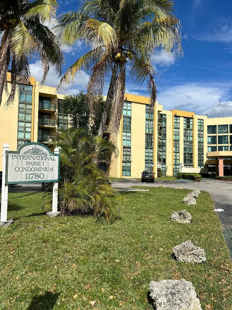 11780 SW 18th Street Miami FL 33175