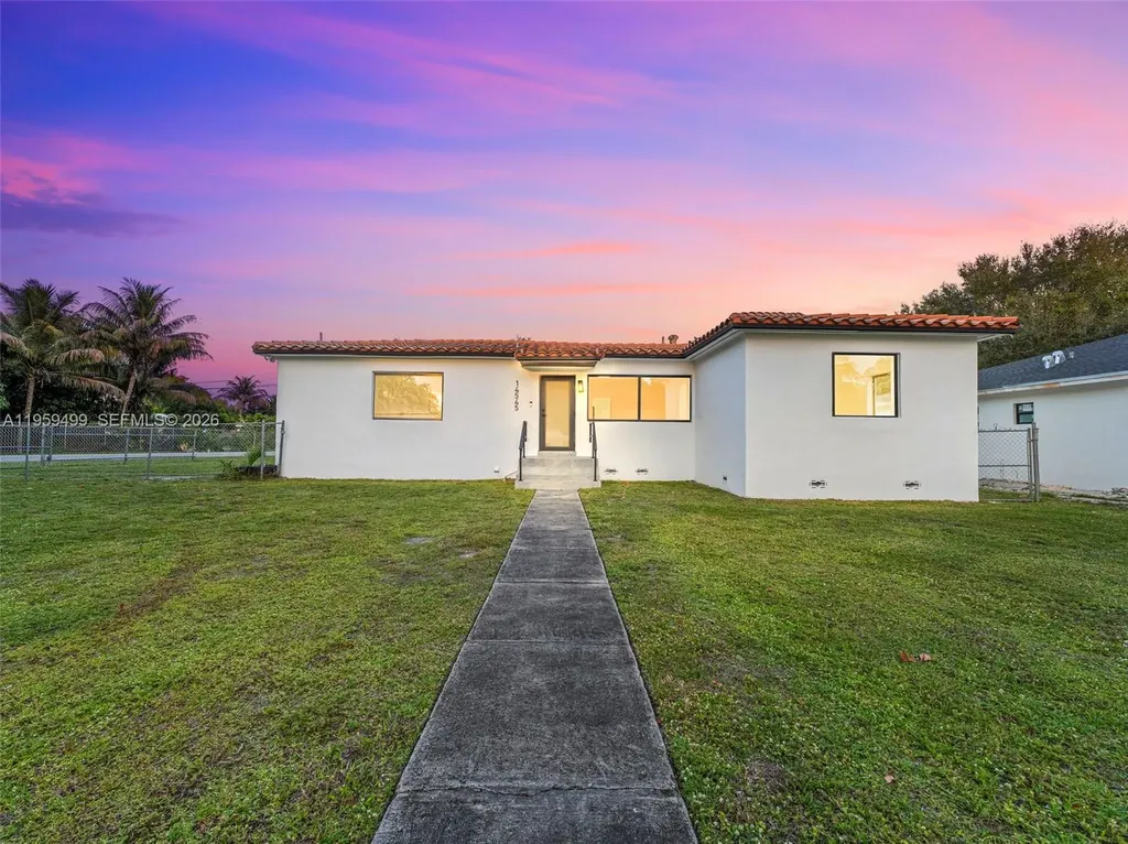 14545 Garden Drive Miami FL 33168