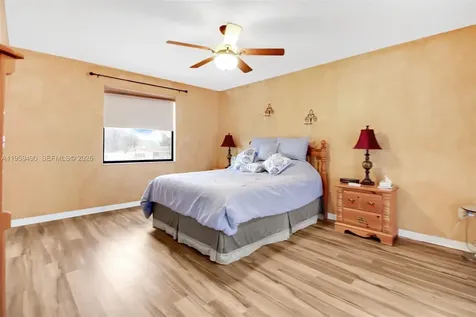 1801 NW 120th Terrace Pembroke Pines FL 33026