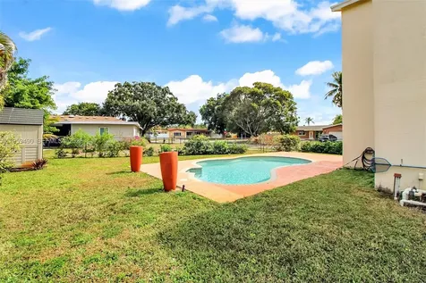 1801 NW 120th Terrace Pembroke Pines FL 33026