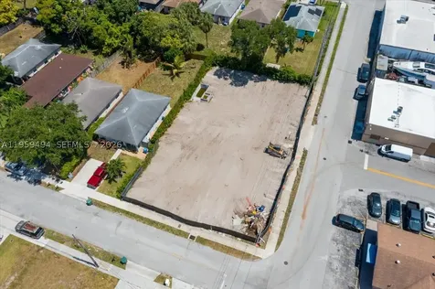 3250 NE 3rd Avenue Oakland Park FL 33334