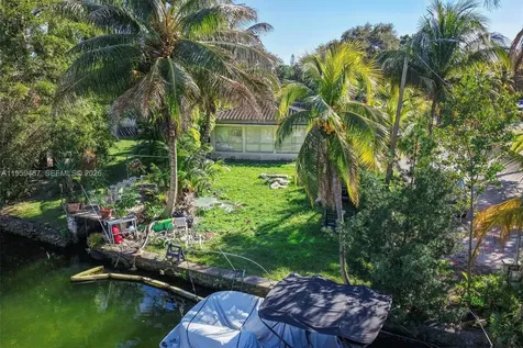 7715 NE 5th Avenue Miami FL 33138