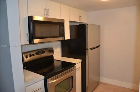 13475 SW 9th Street Pembroke Pines FL 33027