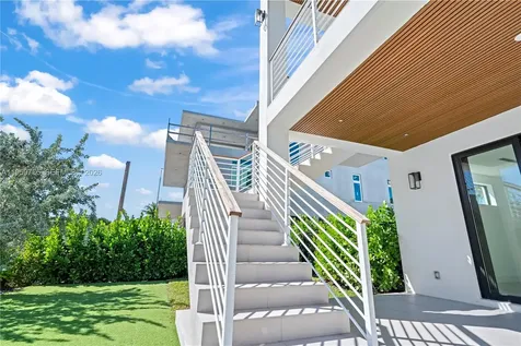 124 Orchid Street Plantation Key FL 33070