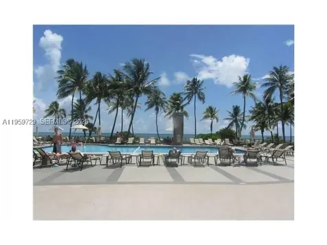 181 Crandon Boulevard Key Biscayne FL 33149