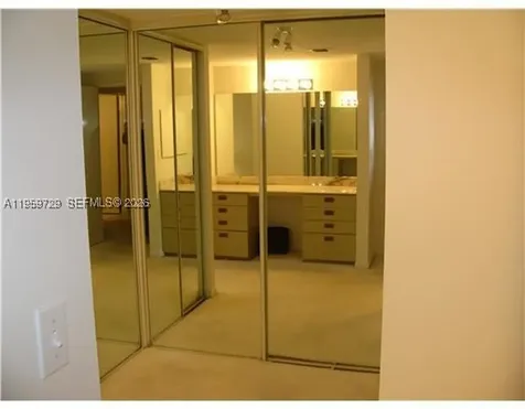 181 Crandon Boulevard Key Biscayne FL 33149