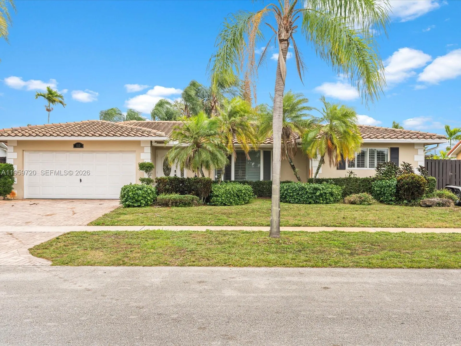 1113 N 46th Terrace Hollywood FL 33021