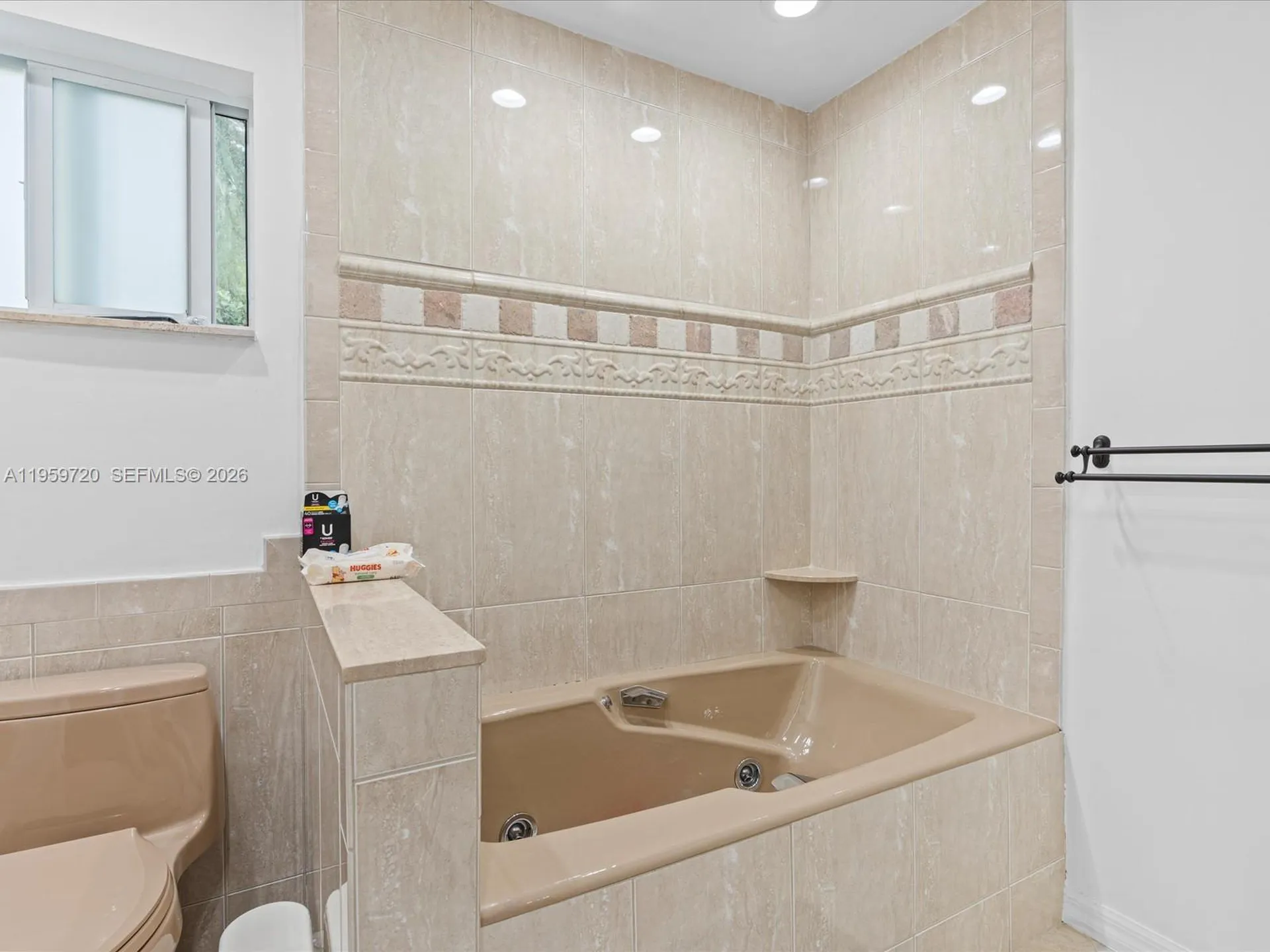 1113 N 46th Terrace Hollywood FL 33021