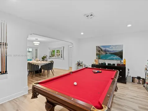 1113 N 46th Terrace Hollywood FL 33021