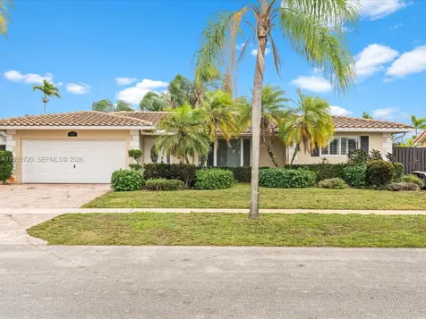 1113 N 46th Terrace Hollywood FL 33021
