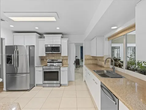1113 N 46th Terrace Hollywood FL 33021