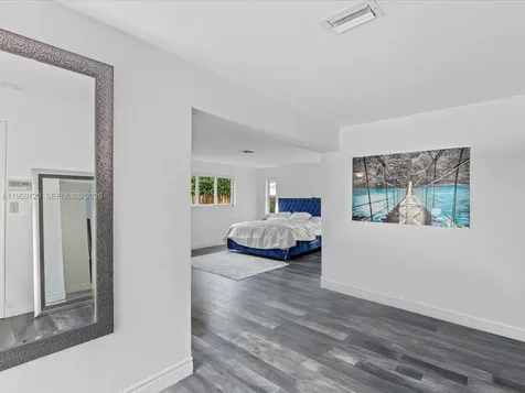 1113 N 46th Terrace Hollywood FL 33021
