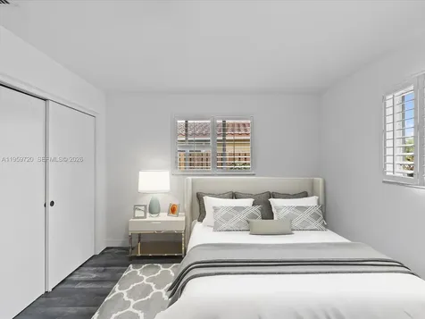 1113 N 46th Terrace Hollywood FL 33021