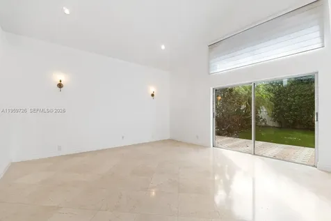 4978 SW 35th Terrace Hollywood FL 33312