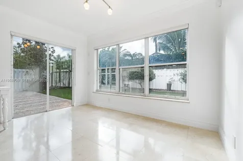 4978 SW 35th Terrace Hollywood FL 33312