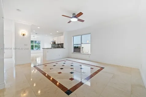 4978 SW 35th Terrace Hollywood FL 33312
