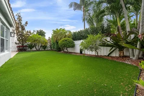 4978 SW 35th Terrace Hollywood FL 33312