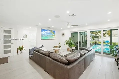 5021 SW 29th Terrace Dania Beach FL 33312