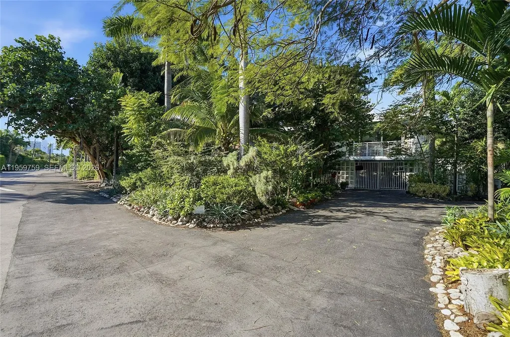 1511 S Ocean Drive Fort Lauderdale FL 33316