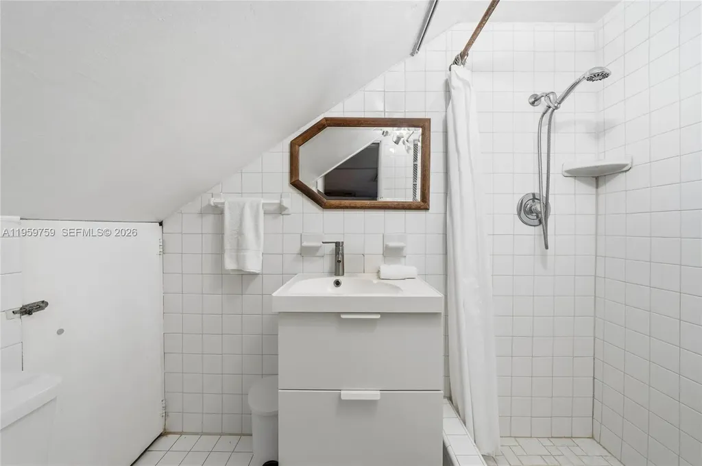 1511 S Ocean Drive Fort Lauderdale FL 33316