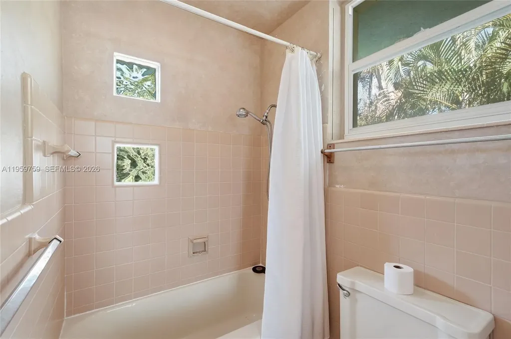 1511 S Ocean Drive Fort Lauderdale FL 33316