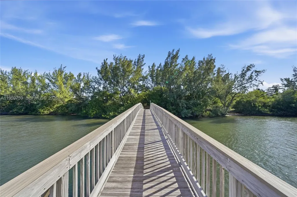 1511 S Ocean Drive Fort Lauderdale FL 33316