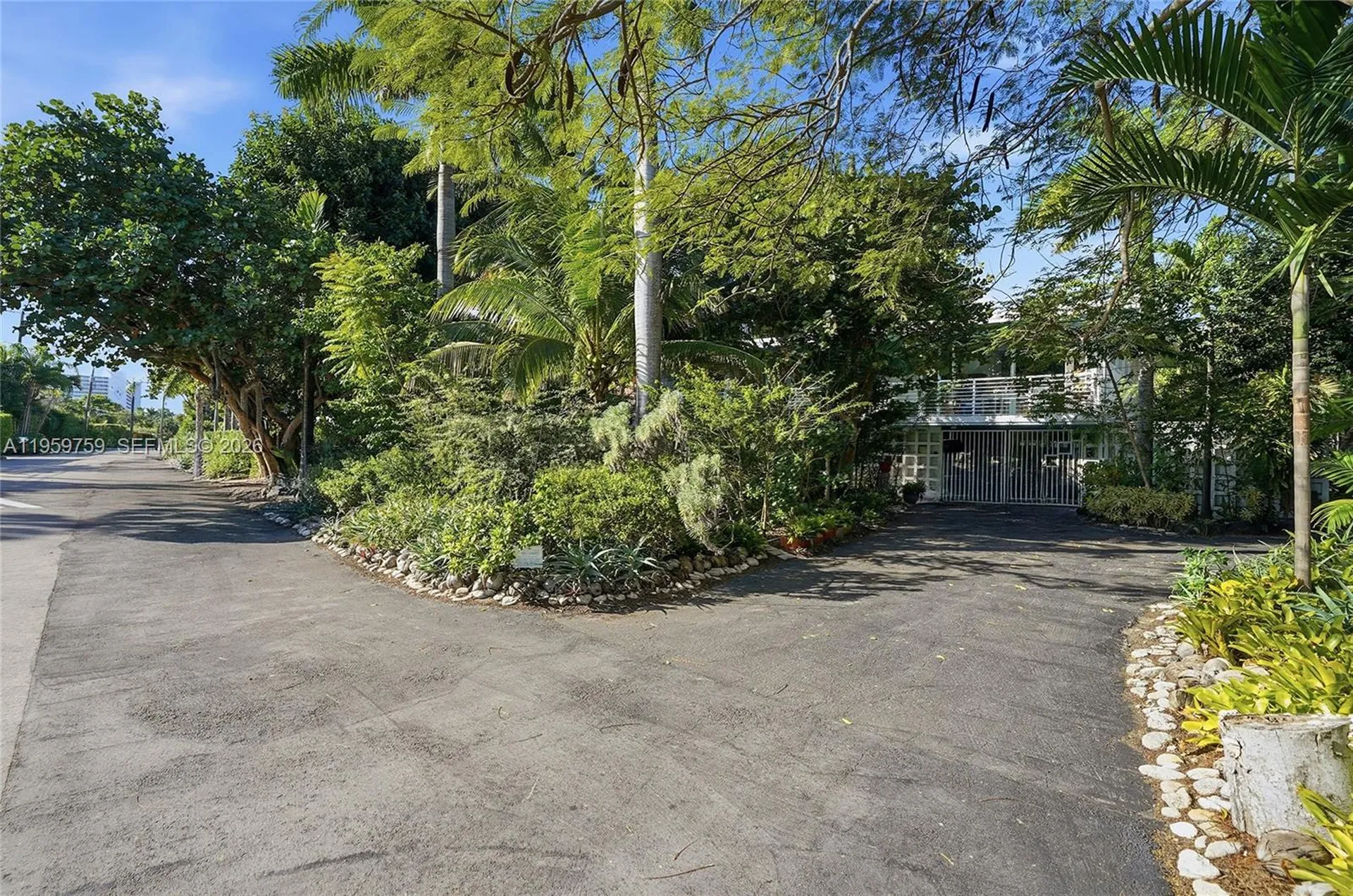 1511 S Ocean Drive Fort Lauderdale FL 33316