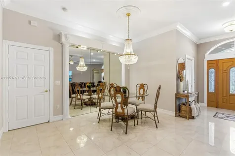 2570 SE 4th Place Homestead FL 33033