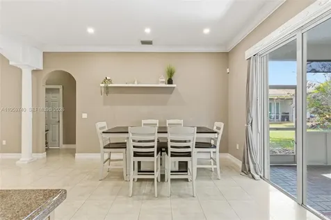 2570 SE 4th Place Homestead FL 33033
