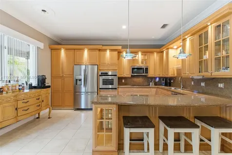 2570 SE 4th Place Homestead FL 33033