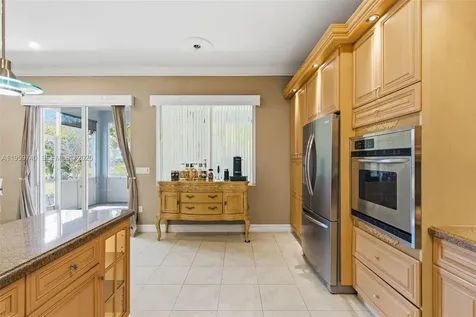 2570 SE 4th Place Homestead FL 33033