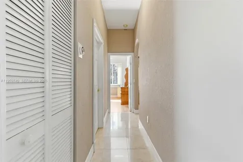 2570 SE 4th Place Homestead FL 33033
