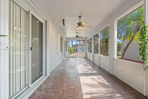 2570 SE 4th Place Homestead FL 33033