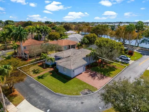 2570 SE 4th Place Homestead FL 33033