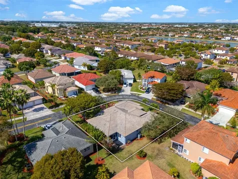 2570 SE 4th Place Homestead FL 33033