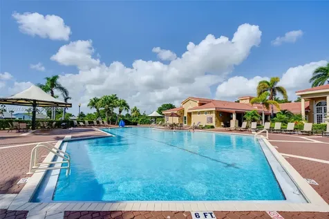 2570 SE 4th Place Homestead FL 33033