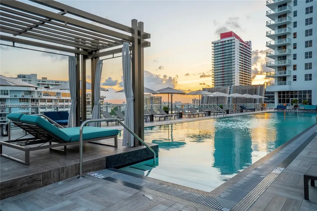 4010 S Ocean Drive Hollywood FL 33019